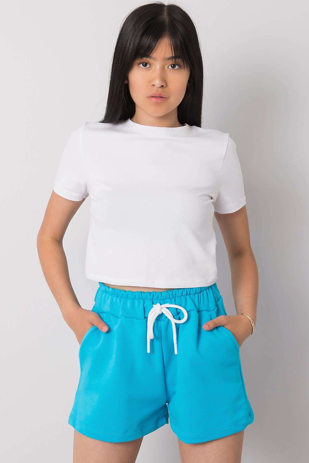 Shorts model 180903